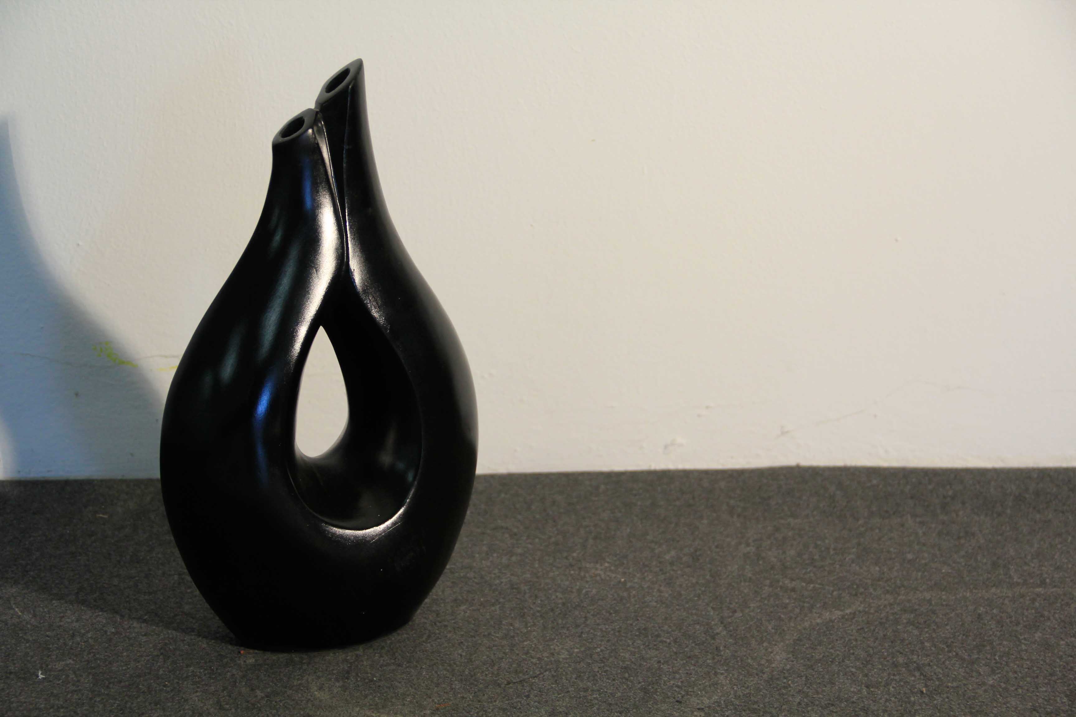 vaso in terracotta nero